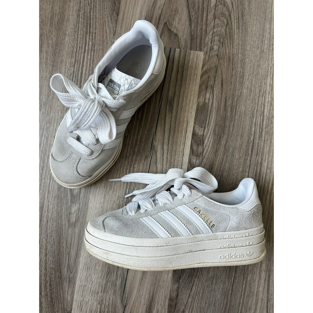 adidas Originals Gazelle Bold Grey Two/Cloud White Women’s Size 5.5 HQ6893
